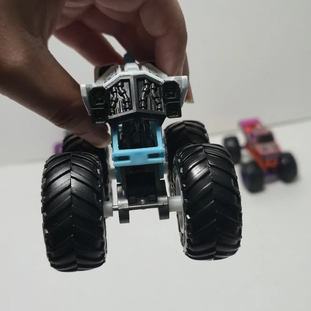 Monster Jam Lot of 4 Son-Uva Digger Whiplash Calavera Diecast 1:64 Truck Toy